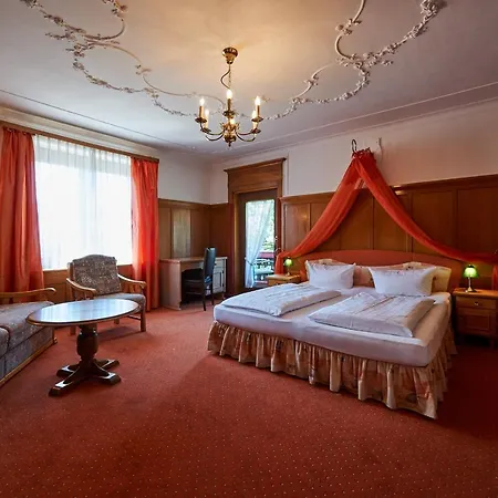 Haus Daheim 酒店 上施陶芬