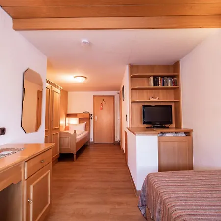 Ξενοδοχείο Haus Daheim 2*